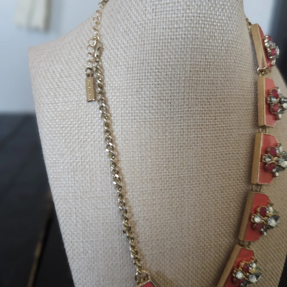 Bauble Bar Elegant Gold and Coral Pink Statement Necklace Chunky Rhinestone
